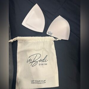 iNBodi swim cup pads